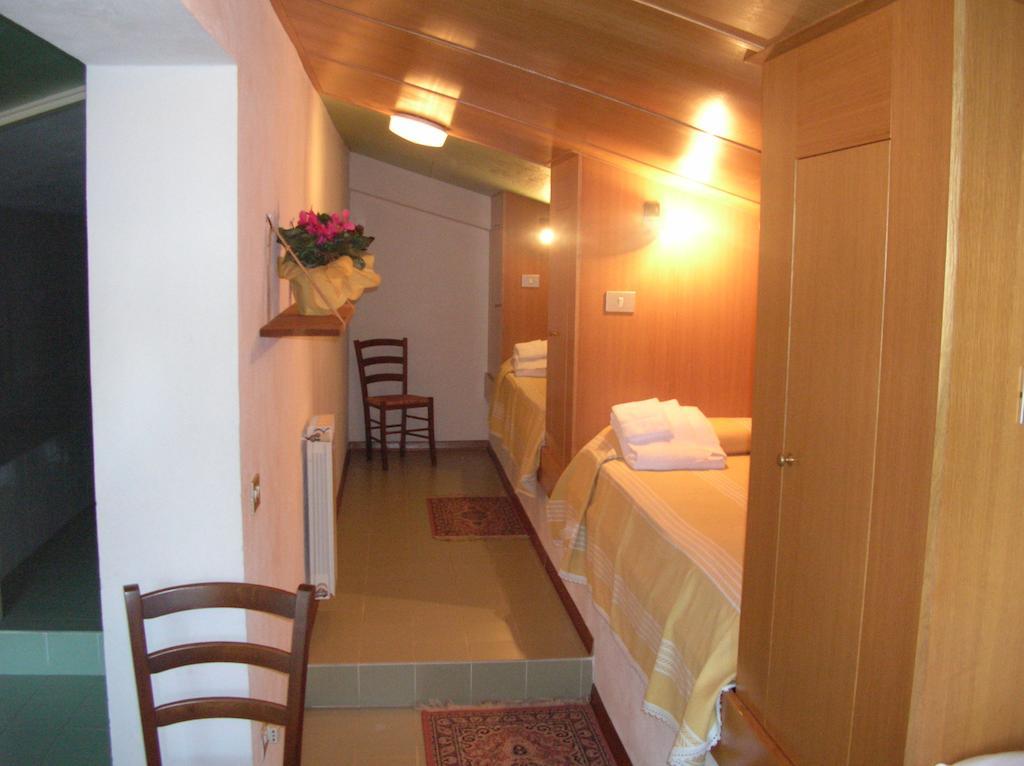 Agriturismo Le Pianore モンテスペルトリ 部屋 写真